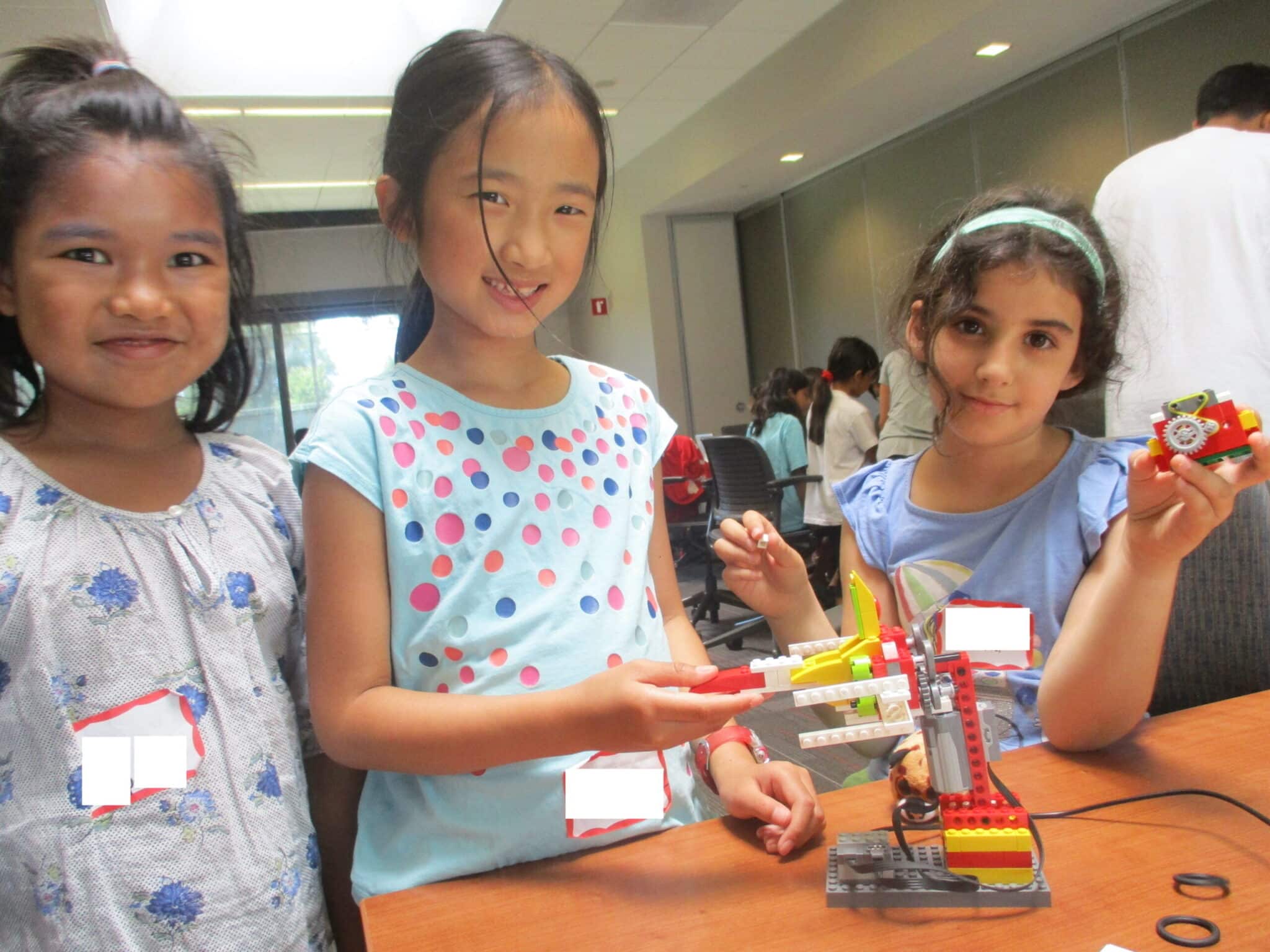 kids at brainvyne girl power robotics
